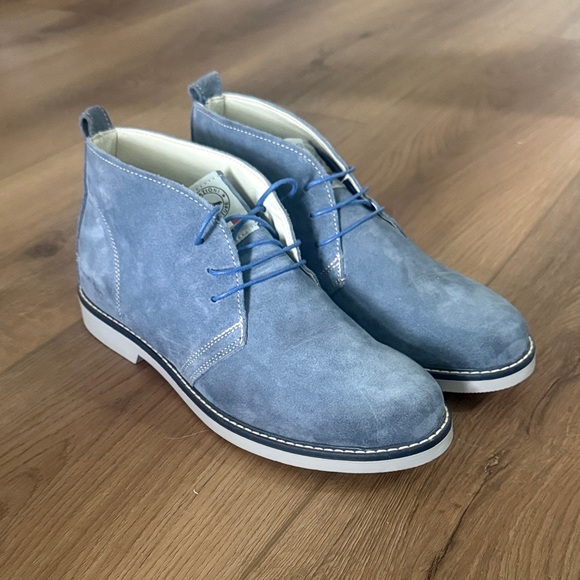 Stylish hand crafted in Italy Suede Chukka Boots for Men
